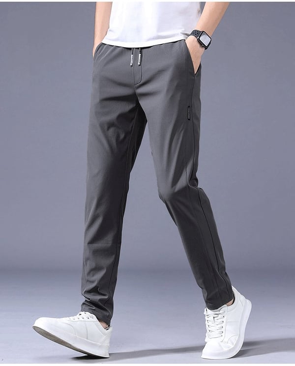 FLEXIFIT™ – ELASTISCHE HOSE FÜR KOMFORT UND STIL