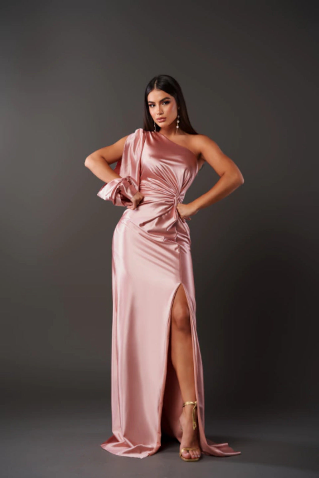 KYARA™ - ELEGANTES UND RAFFINIERTES KLEID